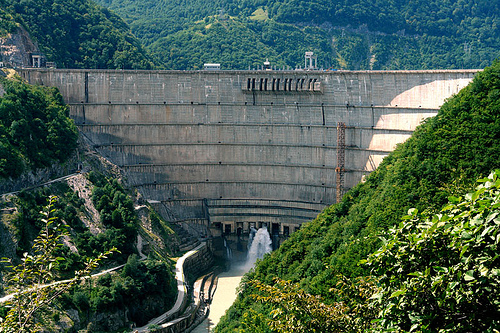Roadblock Suffix dam Hydroelectric dam - Energy Education