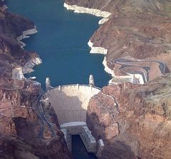 File:240px-Hoover Dam Nevada Luftaufnahme.jpg