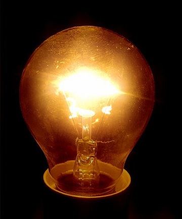 File:400px-Incandescent bulb lit.jpg