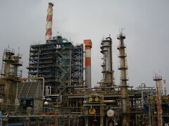 File:240px-720px-PikiWiki Israel 5905 haifa oil refinery.jpg