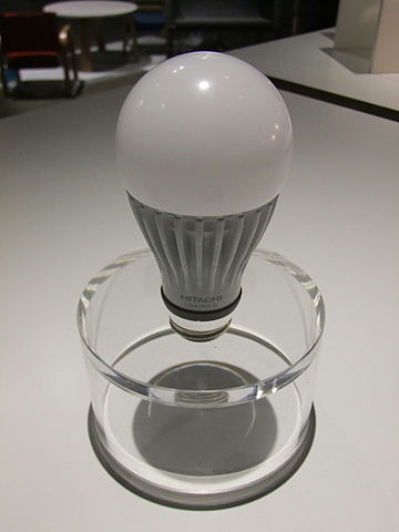 File:360px-Hitachi, LED light bulb, LDA15D-G, E26 cap,.jpg