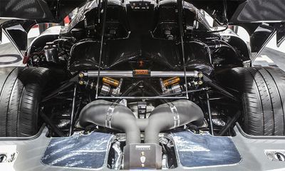 File:400px-Koenigsegg-one1-engine.jpg