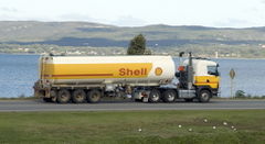 File:240px-Shell tanker truck.jpg