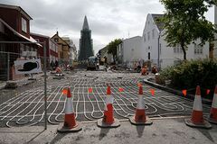 File:240px-320px-Under-floor heating- in the street.jpg