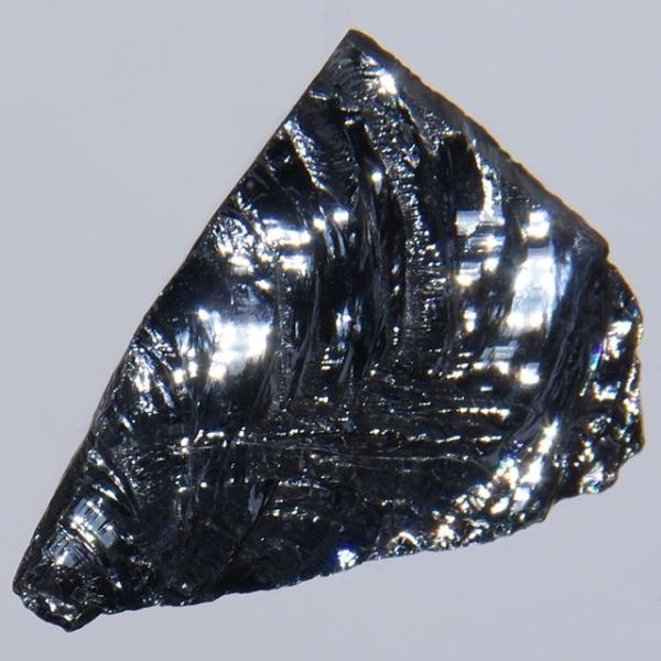 File:640px-Silicon (14 Si).jpg