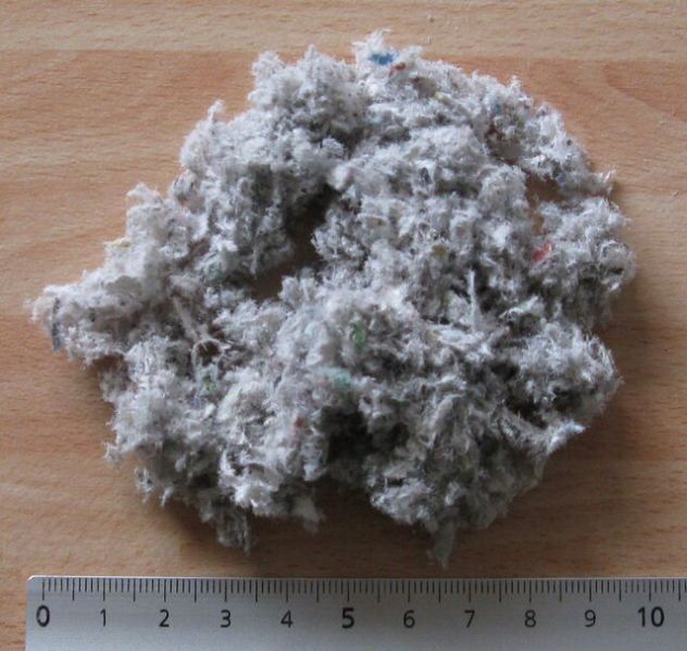 File:640px-Cellulose insulation.jpg