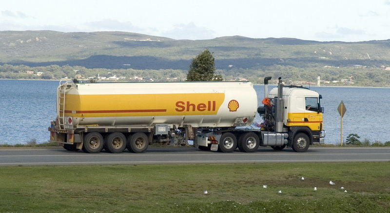 File:Shell tanker truck.jpg