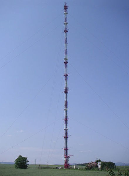 File:Jaslovske Bohunice meteorological tower.JPG