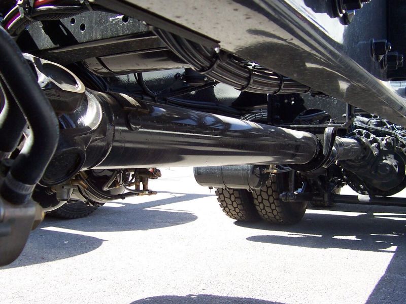 File:1200px-1600px-Drive shaft.jpg