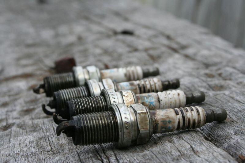 File:1200px-1599px-Spark plugs.jpg